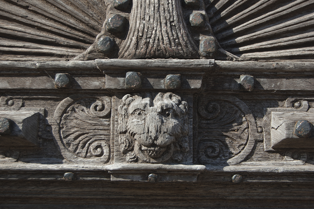 An antique door in Exeter