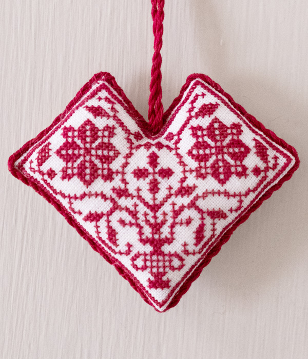A Folk Heart Scissor Fob by Modern Folk Embroidery