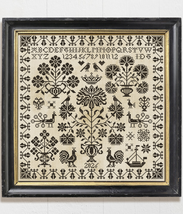 Northern Posies is an original cross stitch pattern inspired by antique samplers from Groningen, designed by Modern Folk Embroidery